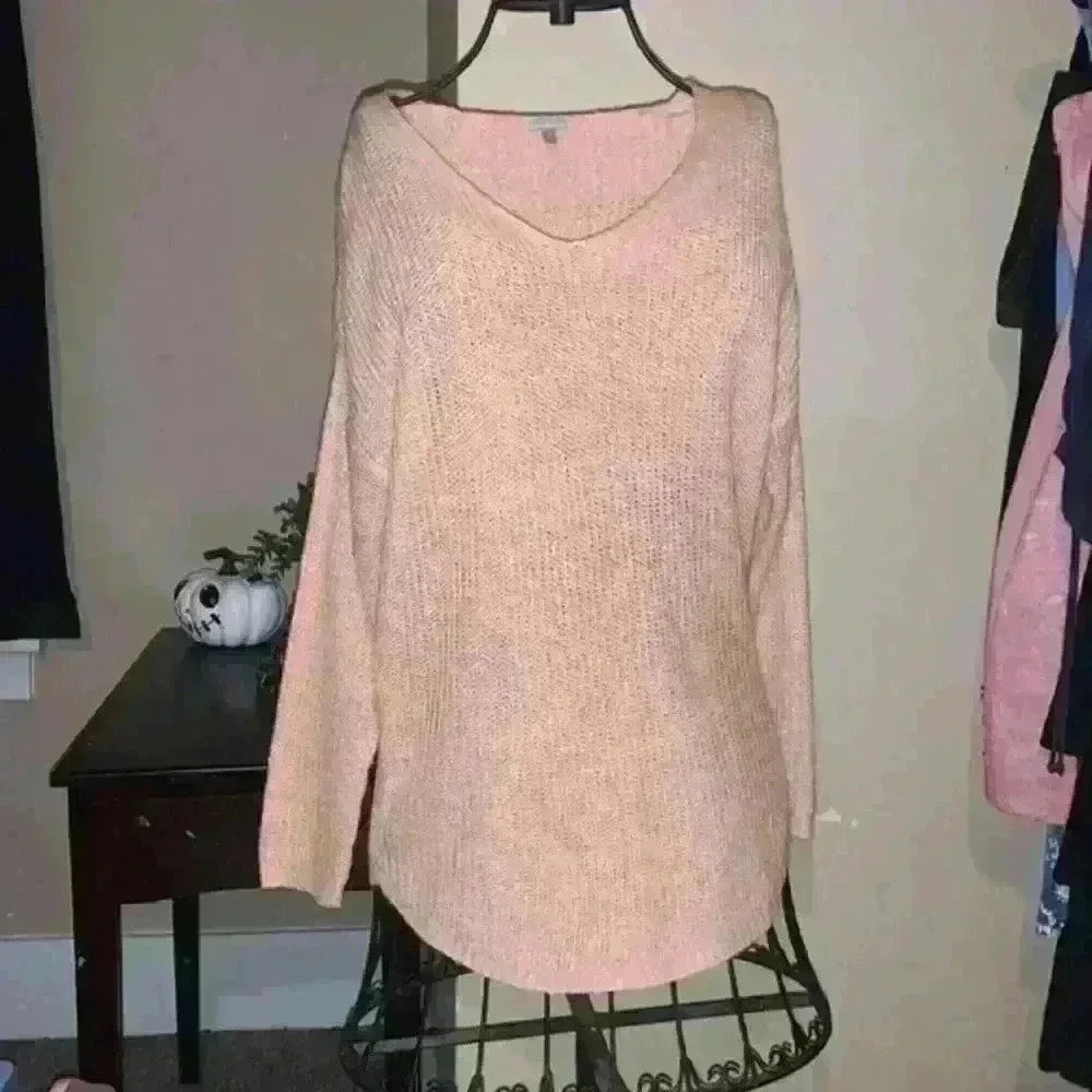 Charlotte Russe peach sweater size M